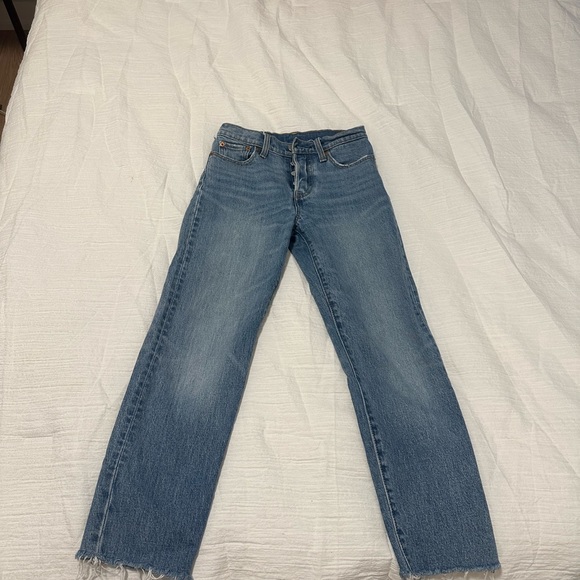 LEVIS SIZE 24 - Picture 2 of 6